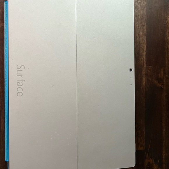 Microsoft Surface Pro 2 Tablet - Picture 4 of 4